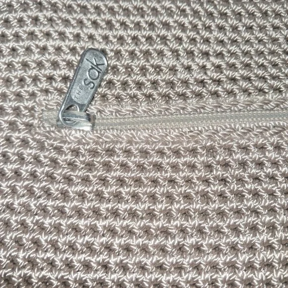 The Sak Beige Crochet Shoulder Bag Tan Knit Purse Zip Top Lined - Picture 2 of 6